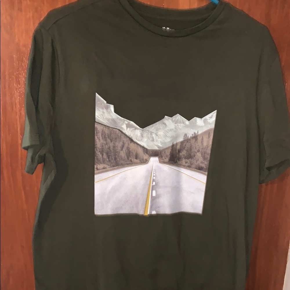 Men's Green Graphic T-Shirt